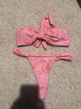 SHEIN Pink Marble Tie-Front Bandeau Bikini Set